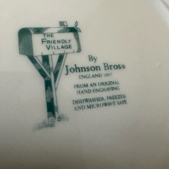 2 Vintage Johnson Bros Ironstone “Friendly Village” Plate - Picture 7 of 12